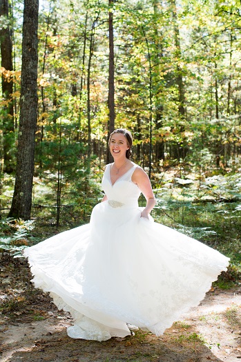 David's Bridal ' Mikado and Tulle V-Neck Ball Gown WG3877' – Nearly Newlywed